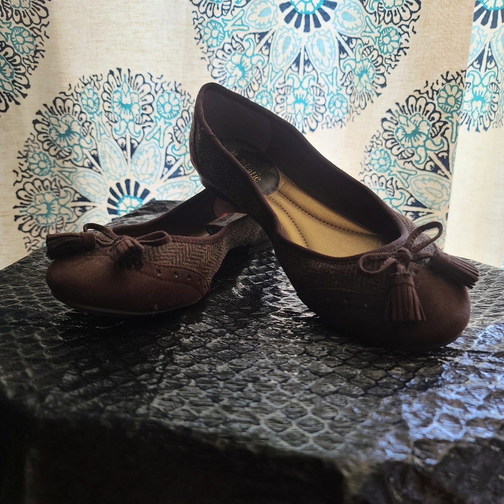 Brown ballet Flats